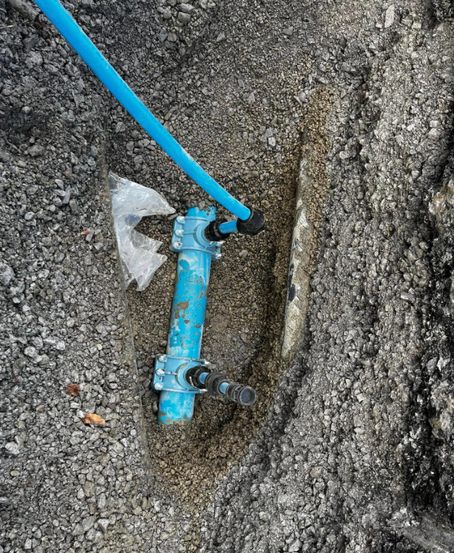 New water main valve installation